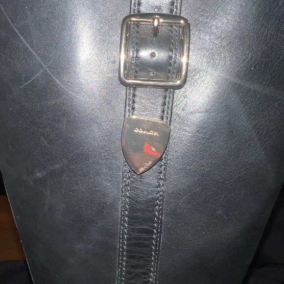 Coach - Picture 4 of 12